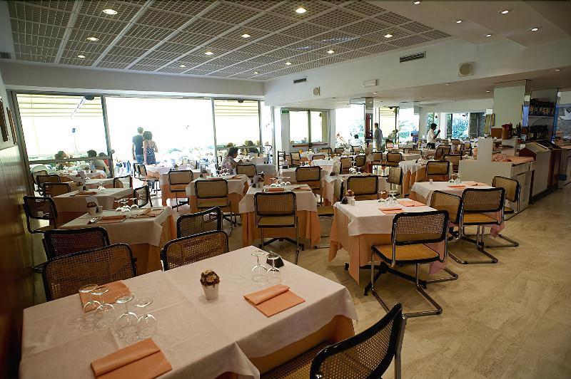 Hotel Select Marina di Campo Esterno foto